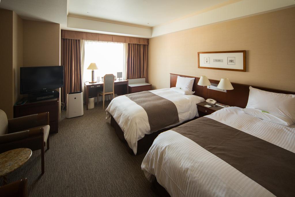 Rembrandt Hotel Ebina Exterior photo