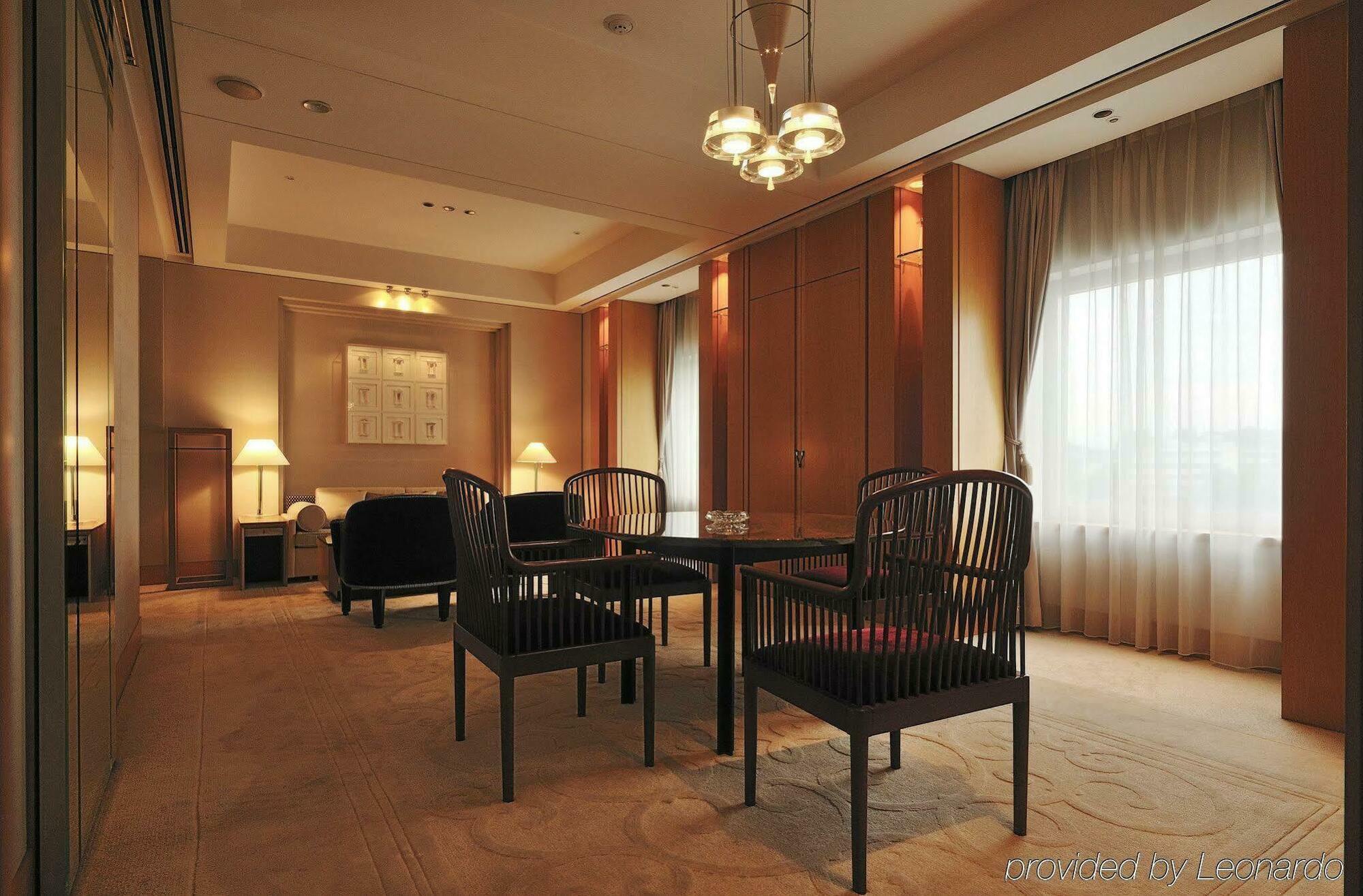 Rembrandt Hotel Ebina Exterior photo